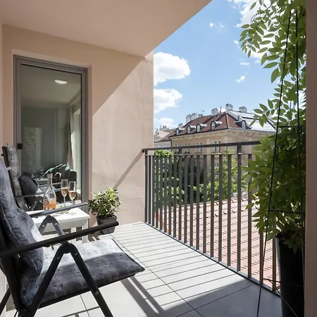 Craftsapartment -Free Parking, King Size Beds, Netflix And Nintendo Lejlighed *