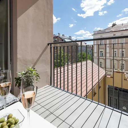 Craftsapartment -Free Parking, King Size Beds, Netflix And Nintendo Lejlighed