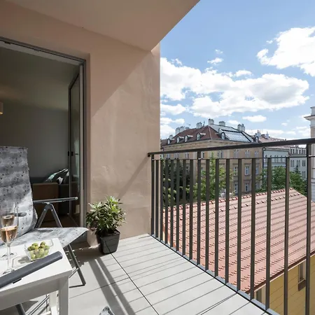 Craftsapartment -Free Parking, King Size Beds, Netflix And Nintendo *