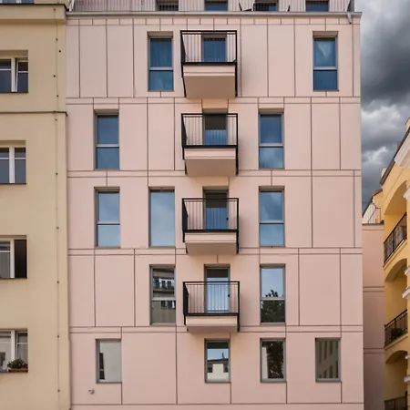Craftsapartment -Free Parking, King Size Beds, Netflix And Nintendo Lejlighed Prag